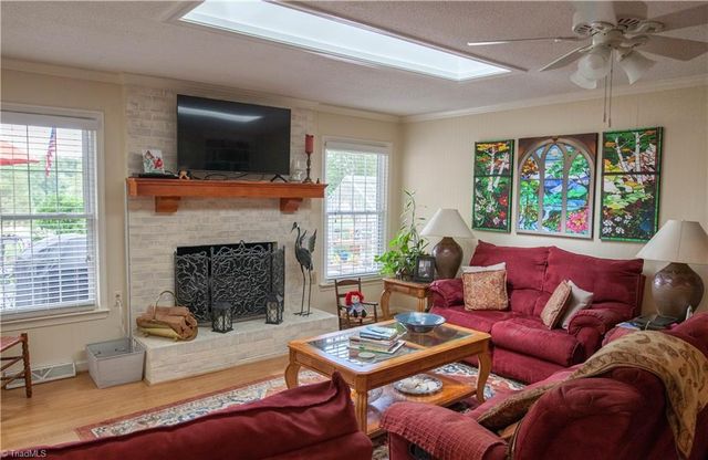 5015 Edinborough Road, Greensboro, NC 27406