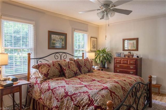 5015 Edinborough Road, Greensboro, NC 27406