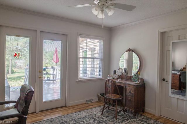 5015 Edinborough Road, Greensboro, NC 27406