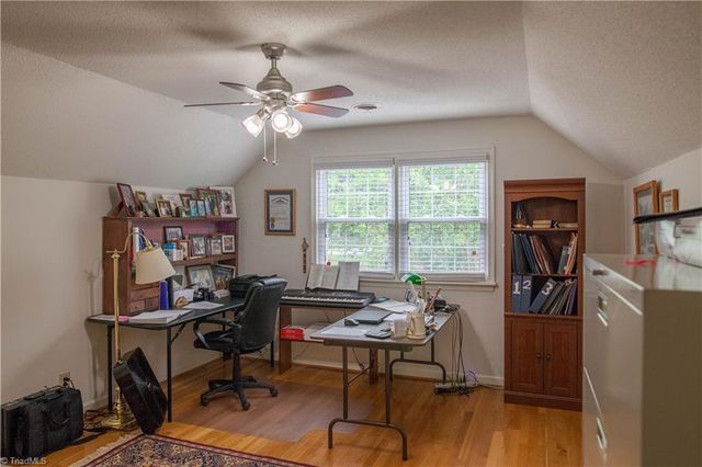 5015 Edinborough Road, Greensboro, NC 27406
