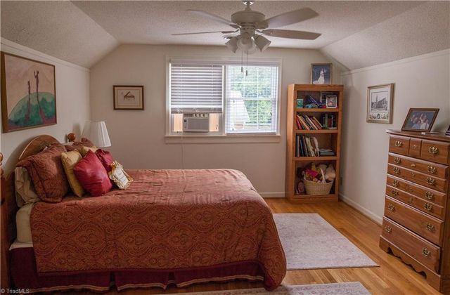 5015 Edinborough Road, Greensboro, NC 27406