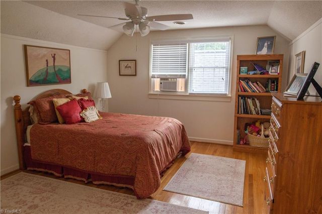 5015 Edinborough Road, Greensboro, NC 27406