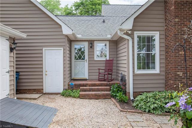 5015 Edinborough Road, Greensboro, NC 27406