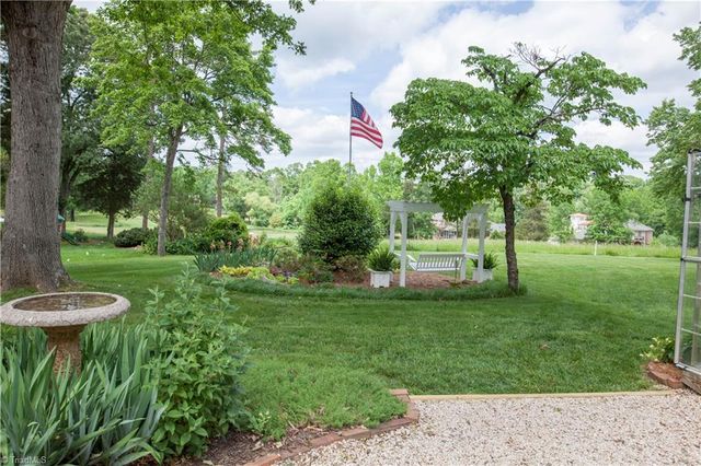 5015 Edinborough Road, Greensboro, NC 27406