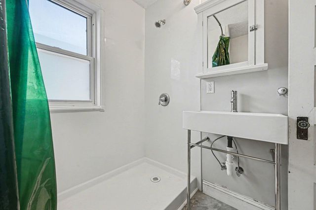 1113 Egleston Avenue, Kalamazoo City, MI 49001