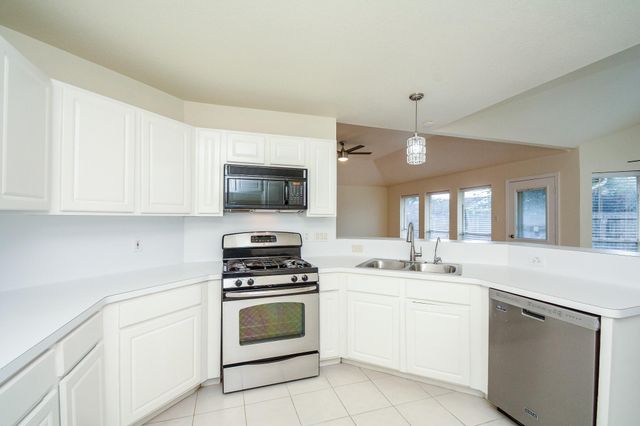 9502 Coast Bridge Street, Houston, TX 77075