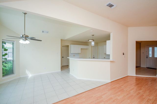 9502 Coast Bridge Street, Houston, TX 77075