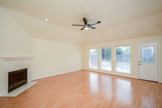 9502 Coast Bridge Street, Houston, TX 77075