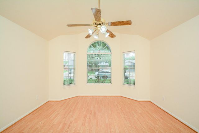 9502 Coast Bridge Street, Houston, TX 77075
