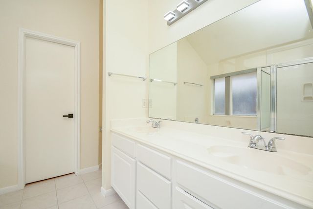 9502 Coast Bridge Street, Houston, TX 77075