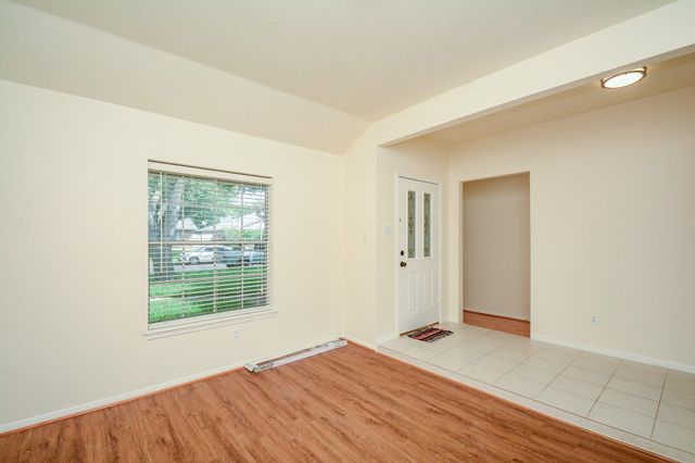 9502 Coast Bridge Street, Houston, TX 77075
