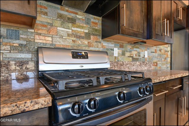 401 Ana Way B, El Paso, TX 79912