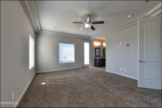 401 Ana Way B, El Paso, TX 79912