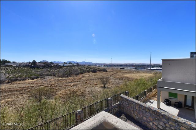 401 Ana Way B, El Paso, TX 79912