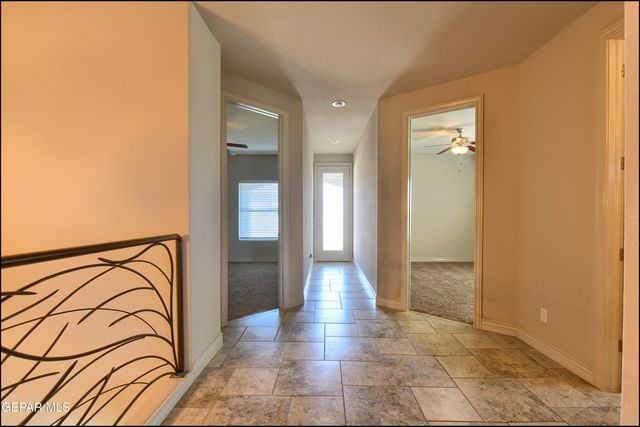 401 Ana Way B, El Paso, TX 79912