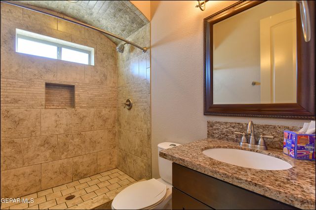 401 Ana Way B, El Paso, TX 79912