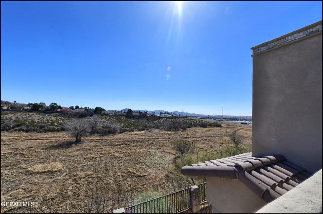 401 Ana Way B, El Paso, TX 79912