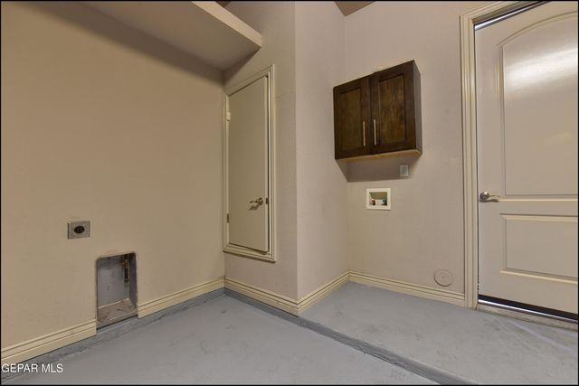 401 Ana Way B, El Paso, TX 79912