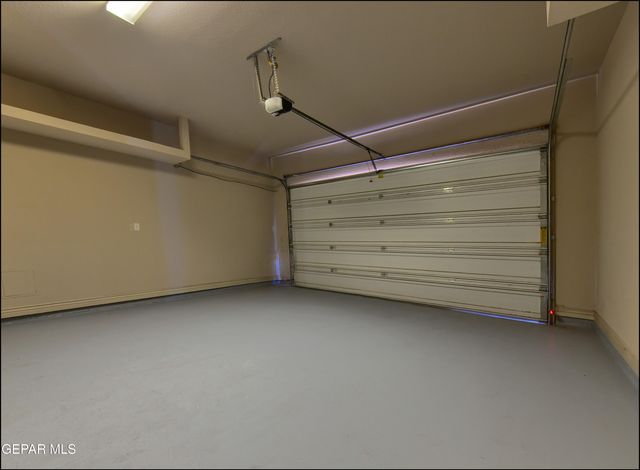 401 Ana Way B, El Paso, TX 79912