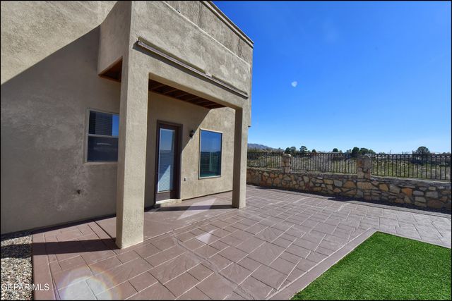 401 Ana Way B, El Paso, TX 79912