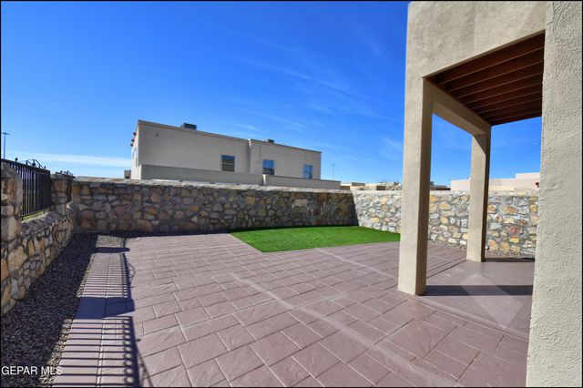 401 Ana Way B, El Paso, TX 79912