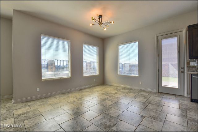 401 Ana Way B, El Paso, TX 79912