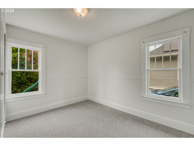 5819 N CONCORD Ave, Portland, OR 97217