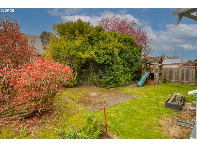 5819 N CONCORD Ave, Portland, OR 97217