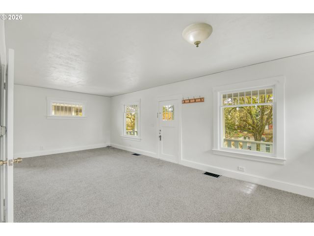 5819 N CONCORD Ave, Portland, OR 97217