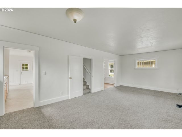 5819 N CONCORD Ave, Portland, OR 97217