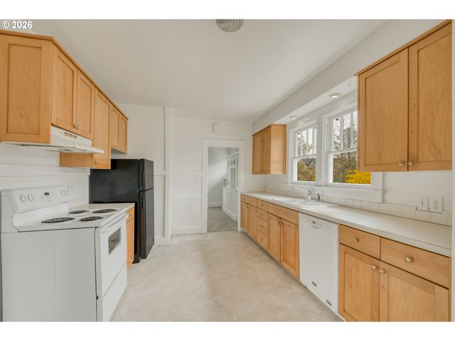 5819 N CONCORD Ave, Portland, OR 97217