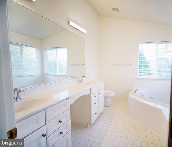 20203 HOPI DR, Ashburn, VA 20147