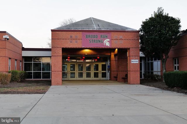 20203 HOPI DR, Ashburn, VA 20147