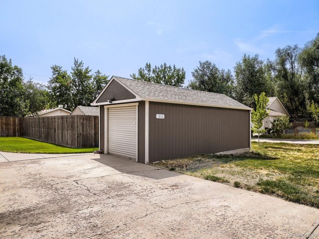 1310 Joyce St, Golden, CO 80401