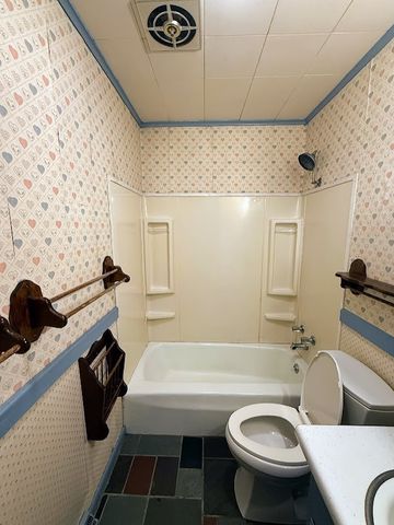 202 N Otter St, Mercer Boro, PA 16137