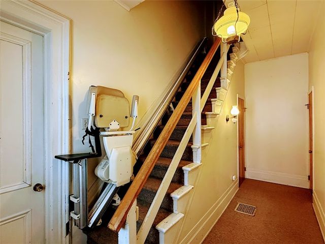 202 N Otter St, Mercer Boro, PA 16137