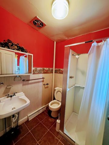 202 N Otter St, Mercer Boro, PA 16137