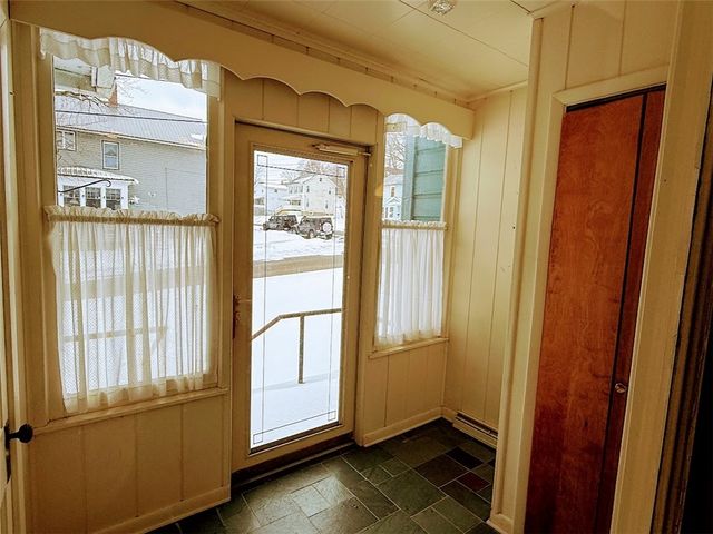 202 N Otter St, Mercer Boro, PA 16137