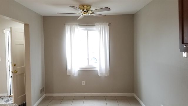 100 W Harwood Avenue, Madison Heights, MI 48071