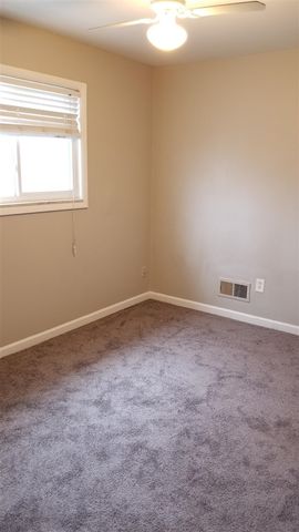 100 W Harwood Avenue, Madison Heights, MI 48071