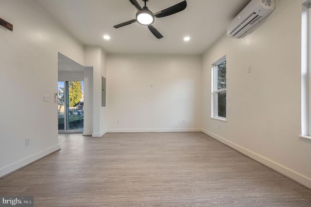 410 WEST ST, Clayton, DE 19938