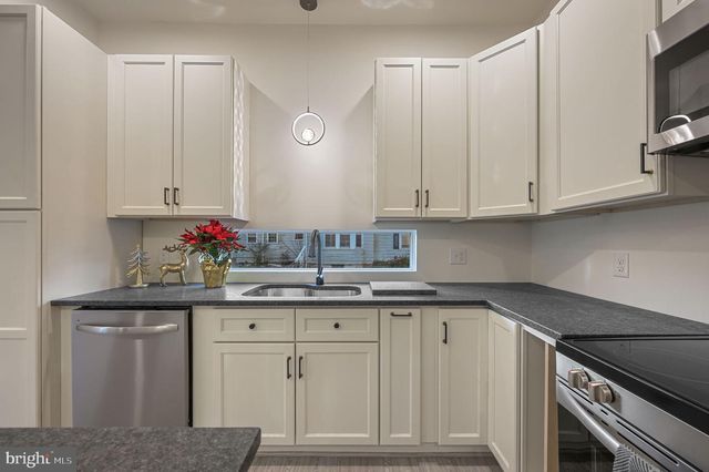 410 WEST ST, Clayton, DE 19938