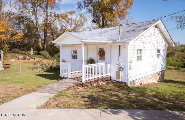 180 Johnson Rd, Oak Ridge, TN 37830