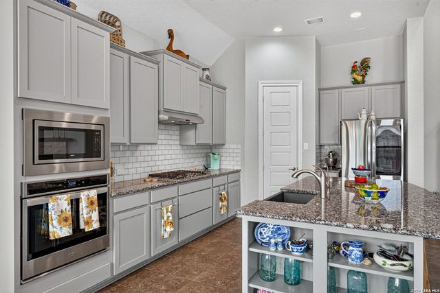 1846 Falstaff, San Antonio, TX 78258
