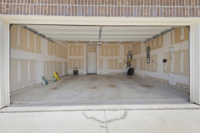 206 Goosewood Drive, Princeton, TX 75071