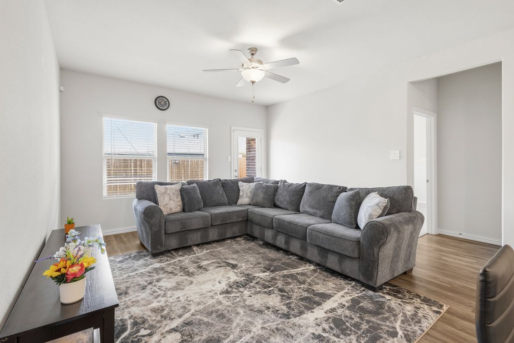 206 Goosewood Drive, Princeton, TX 75071