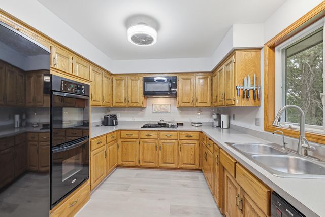 2217 Gentry Avenue N, Oakdale, MN 55128