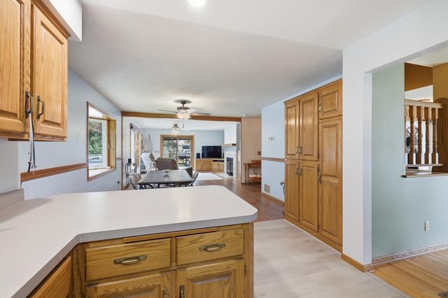 2217 Gentry Avenue N, Oakdale, MN 55128