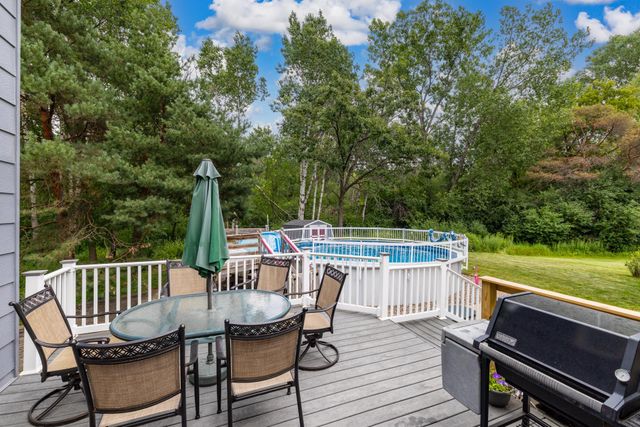 2217 Gentry Avenue N, Oakdale, MN 55128