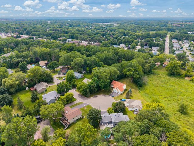 2217 Gentry Avenue N, Oakdale, MN 55128